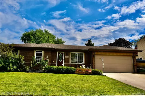 16220 Alliston St, Clinton Township, MI 48038