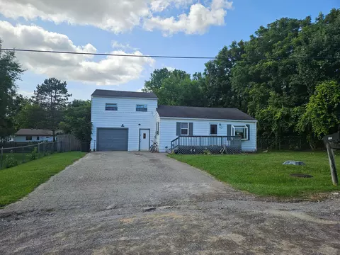 1512 Lambden Rd, Flint, MI 48532