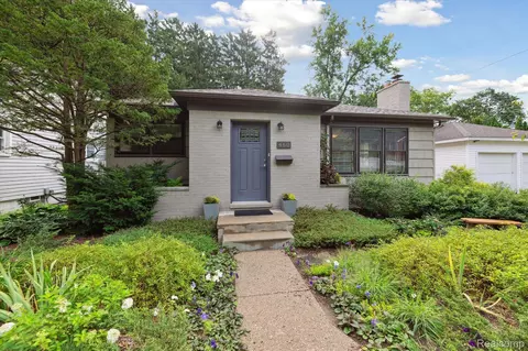 460 Owendale St, Ypsilanti, MI 48197