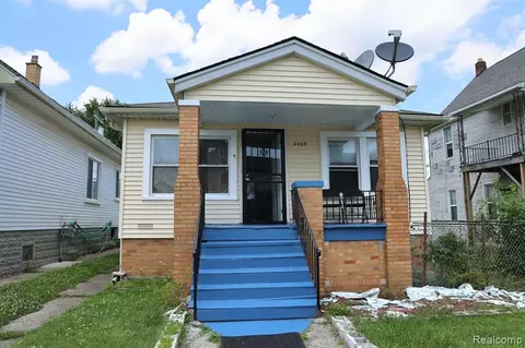 2425 Botsford St, Hamtramck, MI 48212 photo 1