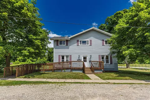 447 E Jackson St E, Lake Orion, MI 48362
