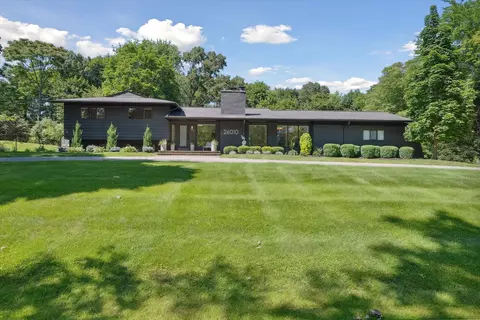 26010 Hersheyvale Dr, Franklin, MI 48025 photo 1