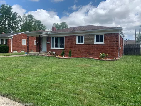 24600 Melody Rd, Warren, MI 48089