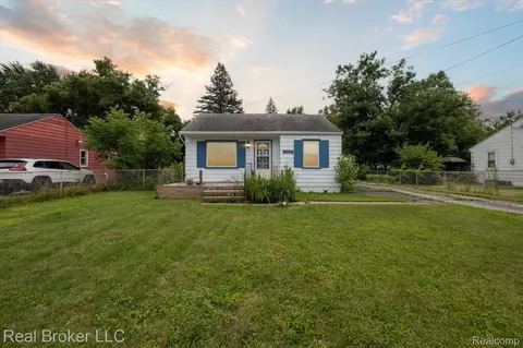 3414 Leith St, Flint, MI 48506