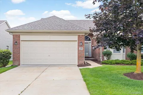 2076 Red Maple Ln, Commerce, MI 48390