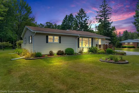2921 Michigan Rd, Port Huron, MI 48060