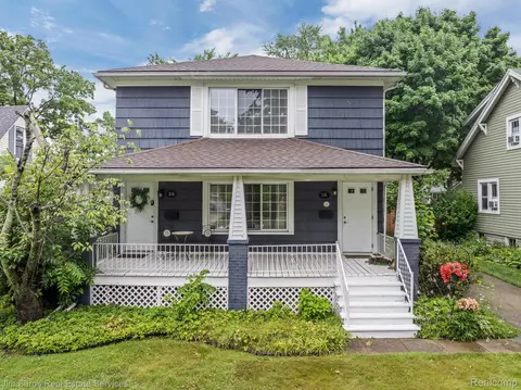 316 Hillcrest Ave, Grosse Pointe Farms, MI 48236