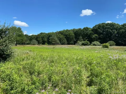 0000 Alexander, Howell, MI 48855