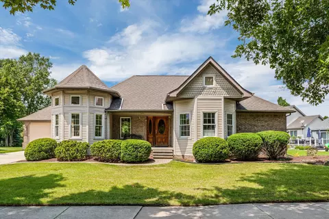 43271 Ashbury Dr, Novi, MI 48375