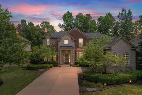16712 Yellowstone Dr, Northville, MI 48168