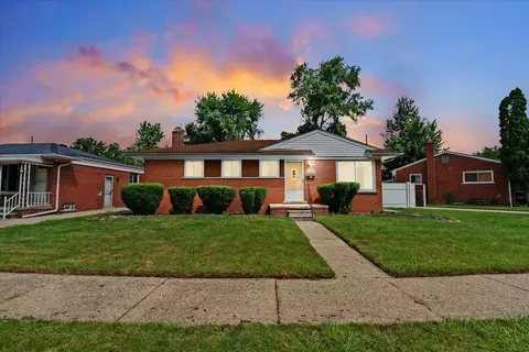29044 Badelt St, Westland, MI 48185