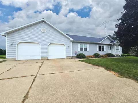 4246 Ferden Rd, Maple Grove, MI 48460