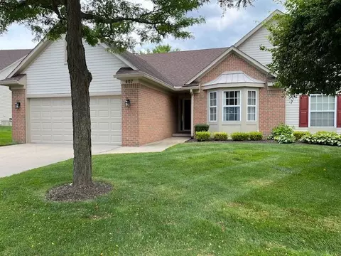 407 N Oak Dr, Commerce, MI 48390