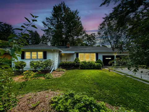 2519 Dayton Dr, Pittsfield, MI 48108