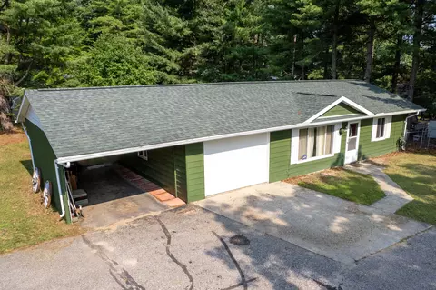 5334 E Greenwood Rd, Mills, MI 48610