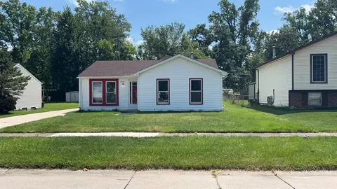 29207 Riveroak Dr, Romulus, MI 48174