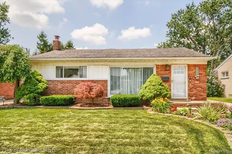 29381 Mark Ave, Madison Heights, MI 48071