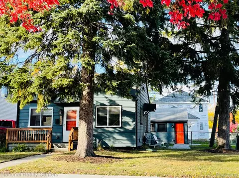 2225 Guthrie Ave, Royal Oak, MI 48067