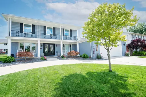 14729 Stoneham Ct, Riverview, MI 48193