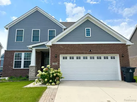 7943 Everett Dr, Westland, MI 48185