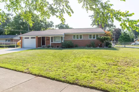 8954 Linville St, Livonia, MI 48150