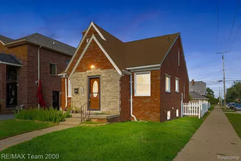 6200 Coleman St, Dearborn, MI 48126