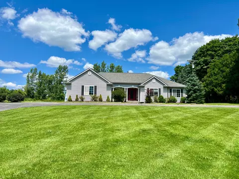 1811 E Dryden Rd, Metamora, MI 48455