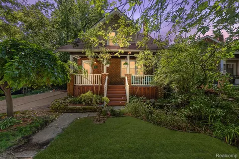 302 Vester St, Ferndale, MI 48220