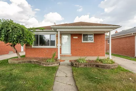 6560 Kingsbury St, Dearborn Heights, MI 48127