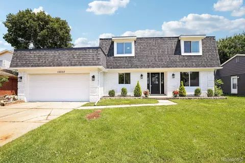 18850 Hampshire St, Lathrup Village, MI 48076