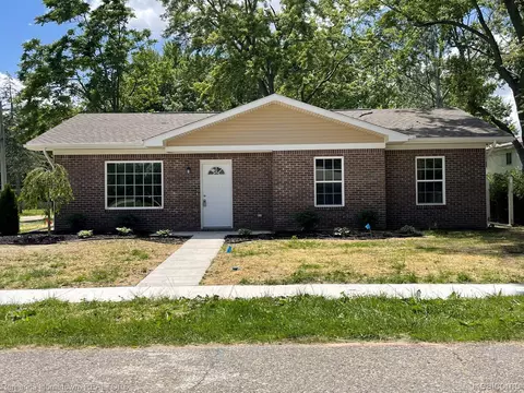 34001 Ensley St, Westland, MI 48186