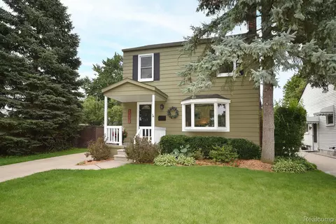 773 Cambridge Rd, Berkley, MI 48072