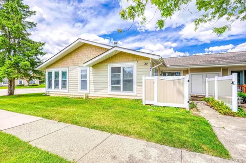 22744 Cortes St, Novi, MI 48375