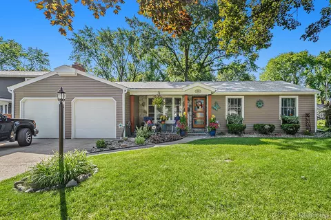 350 Old Bridge Rd, Grand Blanc, MI 48439