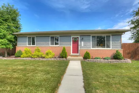 42208 Hayes St, Van Buren, MI 48111