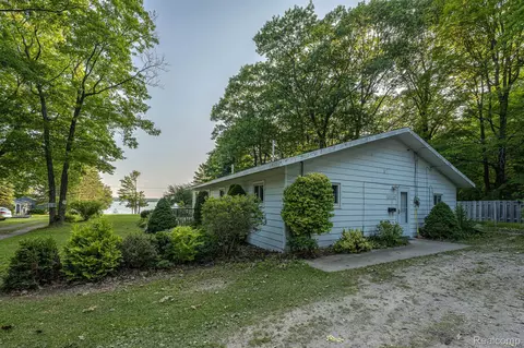 18290 Boyd St, Presque Isle, MI 49777