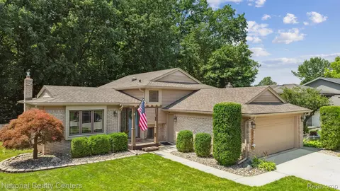 20148 Foxboro St, Riverview, MI 48193