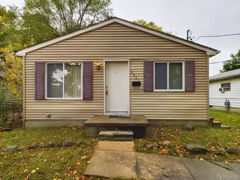 3221 Montana Ave, Flint, MI 48506