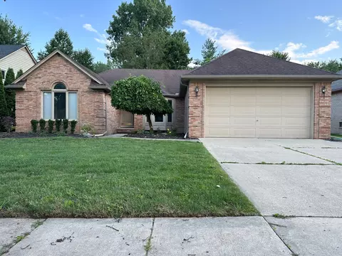 14916 Hillcrest Ln, Shelby Township, MI 48315