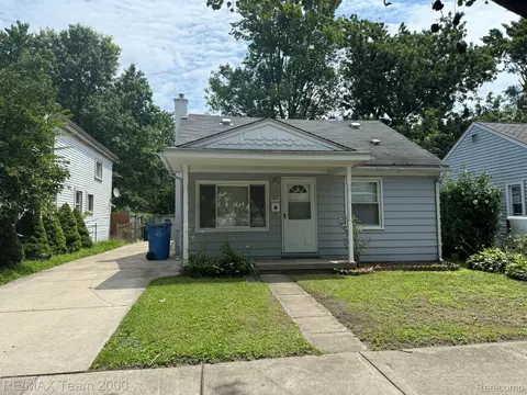 5657 Cornell St, Dearborn Heights, MI 48125