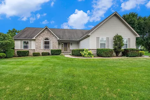 12444 Danielle Dr, Green Oak, MI 48178