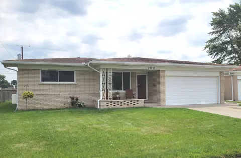 29232 Lloyd Dr, Warren, MI 48092