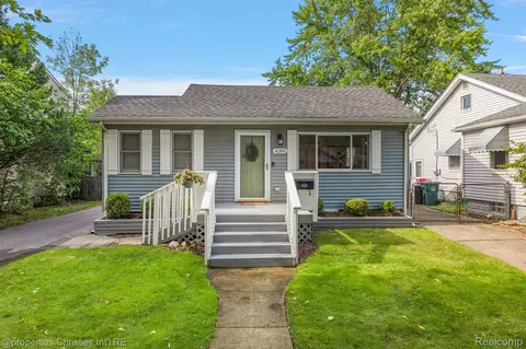 16300 Kirkshire, Beverly Hills, MI 48025