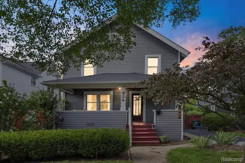 624 W Lincoln St, Birmingham, MI 48009