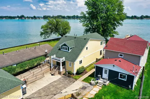 9245 River Road Rd, Clay, MI 48001