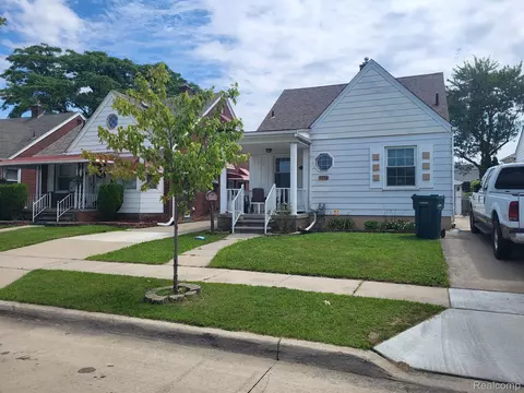 5096 Palmer St, Dearborn, MI 48126