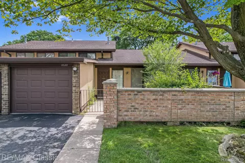 19669 Villa Drive N 26 4 #26, Southfield, MI 48076