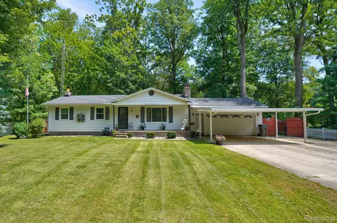 3176 Mccollum Ave, Mount Morris, MI 48504