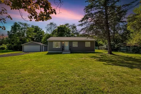 5055 Mack Rd, Oceola, MI 48855