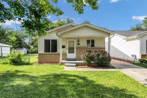 7552 Henry, Center Line, MI 48015